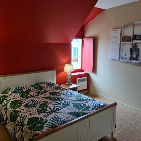 Le Gite Des Serres Parne-sur-Roc Exterior foto